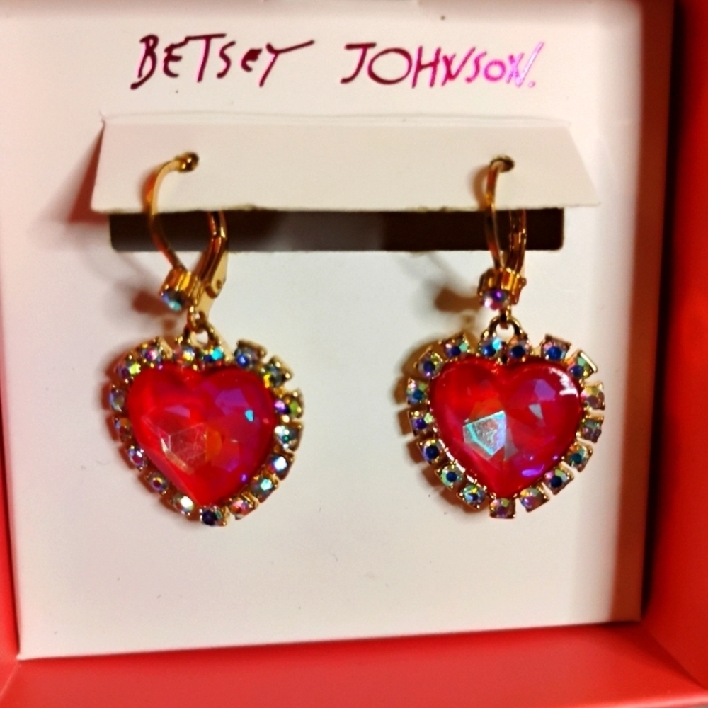 Vintage Betsey Johnson Crystal Heart Gold Tone Drop Earrings
